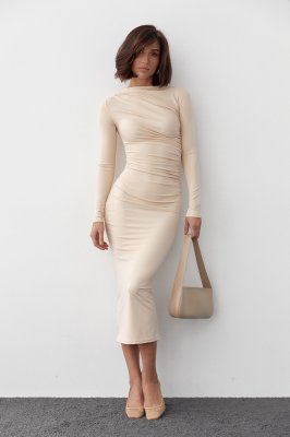 Силуетна сукня з драпіруванням 03661 кремовий