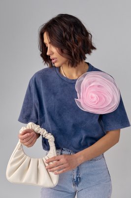 Женская футболка с объемным цветком - 12332 джинс