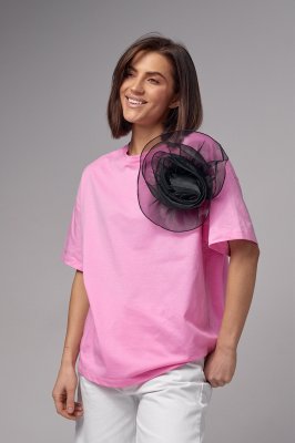 Женская трикотажная футболка с объемным цветком - 14561