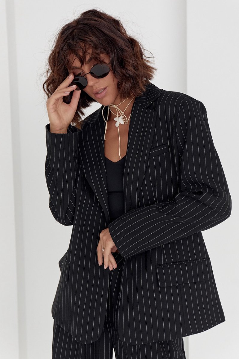 Жіночий піджак на гудзиках у смужку - 9304 чорний