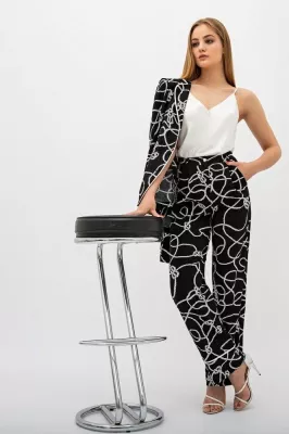 Трендовый костюм 3052 черный