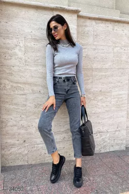 Вибілені сірі джинси мом 34052 сірий