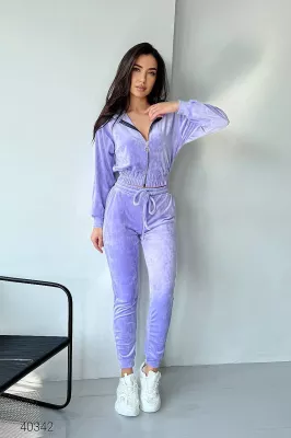 Жіночий велюровий костюм 40342 бузковий