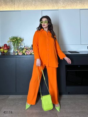 Костюм женский из рубашки и брюк 43174 оранжевый